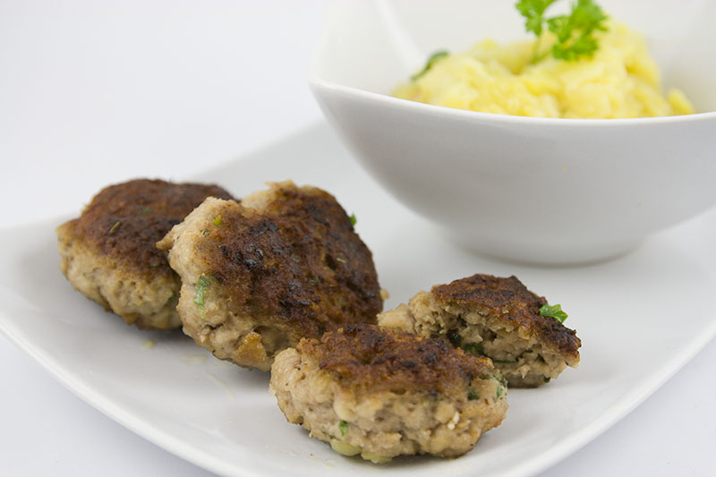 Fleischküchle deluxe mit Kartoffelsalat - Kitchenroyal